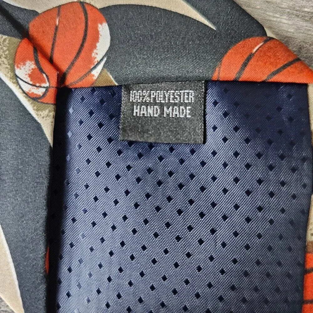 🏆256 Parquet Basketball Sports Novelty Necktie